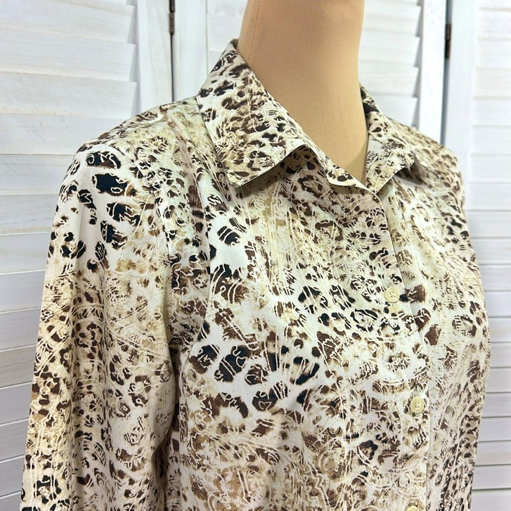 Chico’s Animal Print No-Iron Shirt Tunic Size 1 (8) Large - Picture 5 of 16